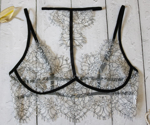Elegant Lace Lingerie - MyNatury