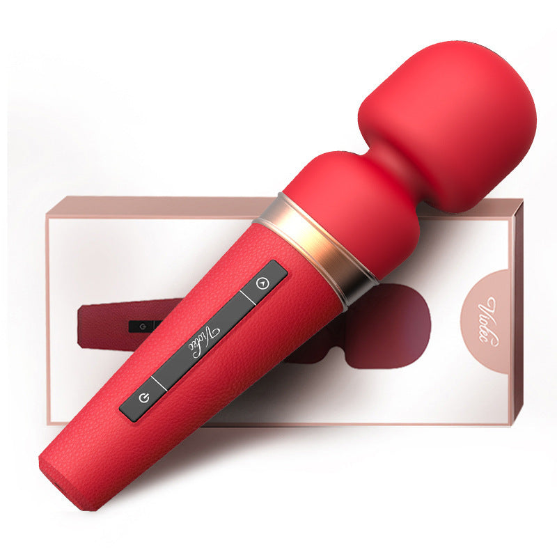 Velura Wand – Kraftfull massasjestav i klar rød farge med ergonomisk design og kontrollknapper.