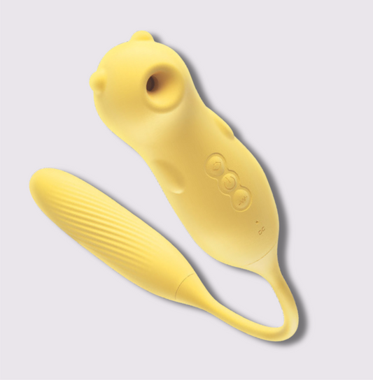 VibraLuxe Duo – 2-i-1 Massasjestav med Vibrasjon og Puls i gul farge, kroppssikker materiale.